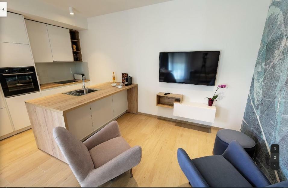 Regentova Suites Ljubljana Luaran gambar